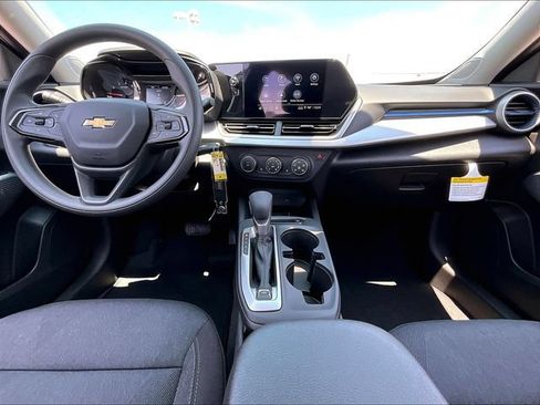 New 2026 Chevrolet Trax LS w/ LS Convenience Package FWD image 11