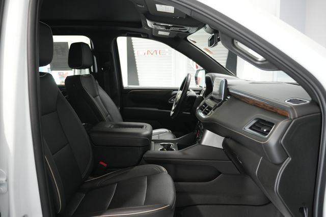 Used 2023 Chevrolet Tahoe Premier AWD/4WD image 24