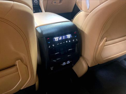 Used 2023 Jeep Grand Cherokee Summit image 29