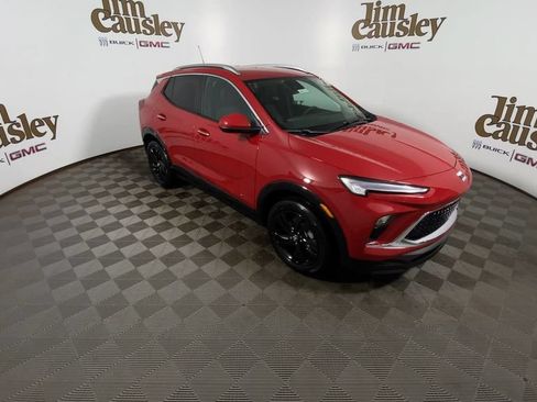 Used 2026 Buick Encore GX Sport Touring w/ Comfort Package AWD/4WD image 2