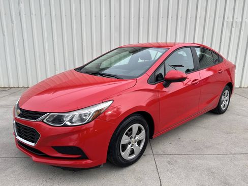 Used 2018 Chevrolet Cruze LS FWD image 7