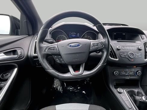 Used 2016 Ford Focus ST FWD image 6
