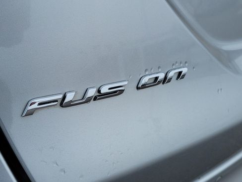 Used 2018 Ford Fusion Titanium image 7