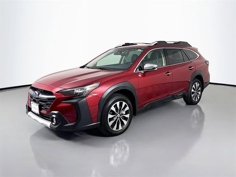 Used 2025 Subaru Outback Touring XT image 1