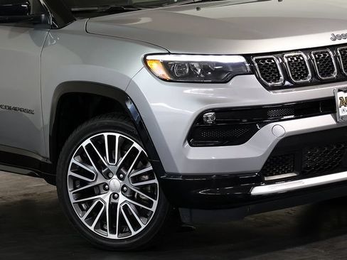 Used 2023 Jeep Compass Limited w/ Elite Group AWD/4WD image 8