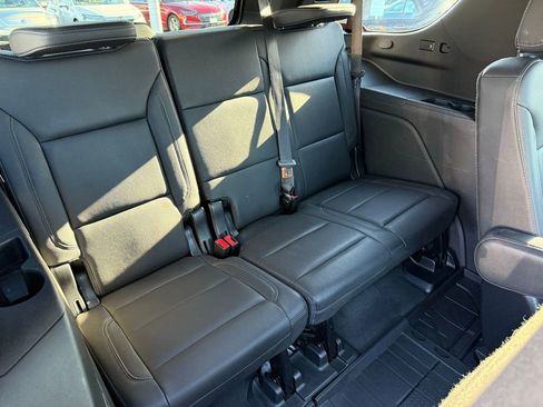 Used 2023 Chevrolet Tahoe Z71 w/ Z71 Off-Road Package image 17