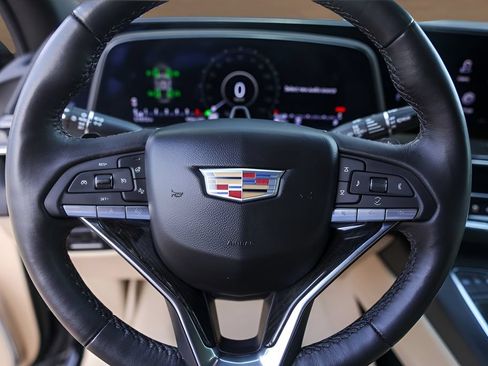 Used 2024 Cadillac Escalade ESV Premium Luxury w/ Performance Package AWD/4WD image 12