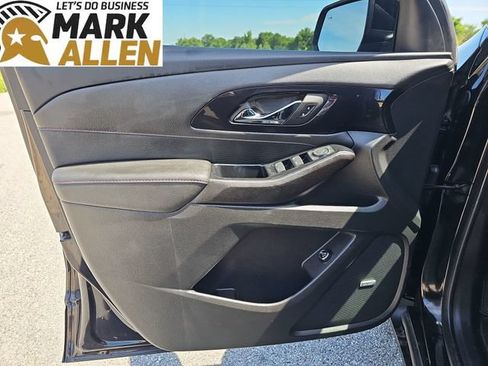 Used 2023 Chevrolet Traverse RS AWD/4WD image 22