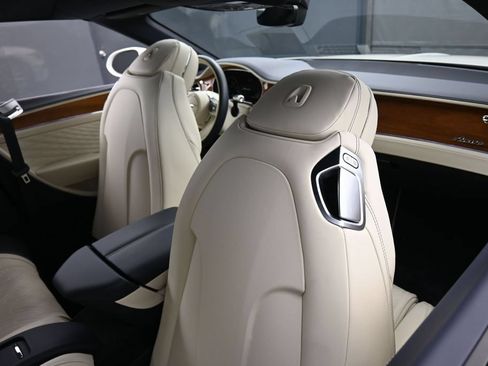 Used 2026 Bentley Continental GTC AWD/4WD image 26