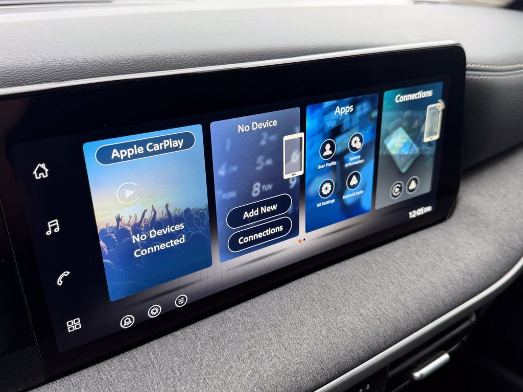 Used 2026 Nissan Kicks SV FWD image 18