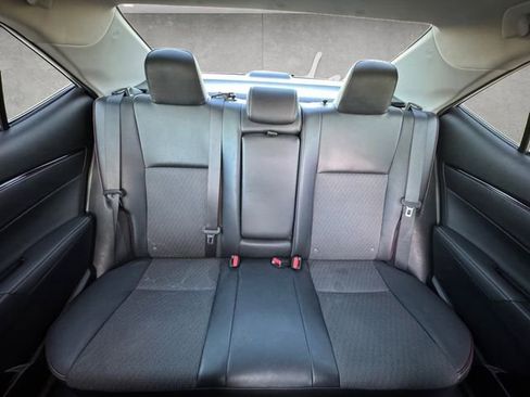 Used 2017 Toyota Corolla L image 22