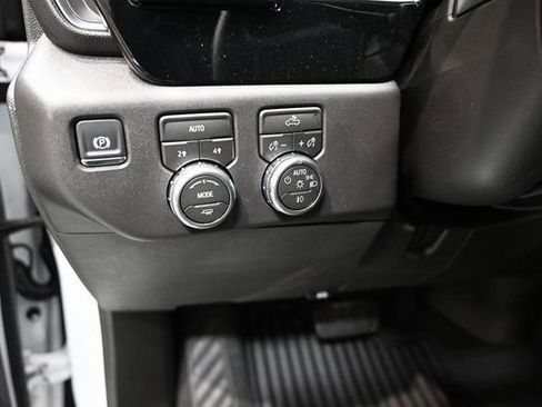 New 2026 GMC Sierra 1500 Elevation image 23