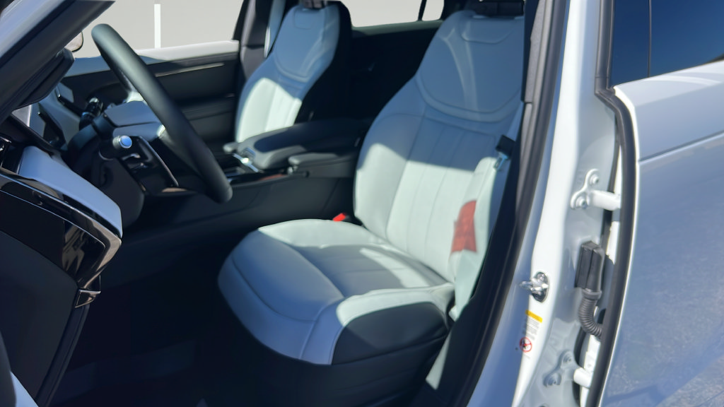 New 2027 Land Rover Range Rover Sport Battersea AWD/4WD image 14