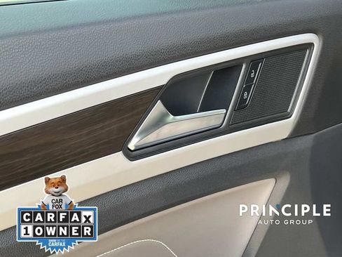 Used 2022 Volkswagen Atlas SE w/ Panoramic Sunroof Package AWD/4WD image 13