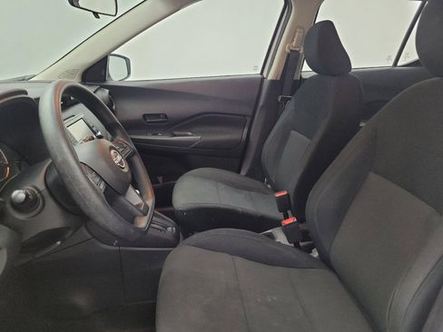 Used 2024 Nissan Kicks S FWD image 17