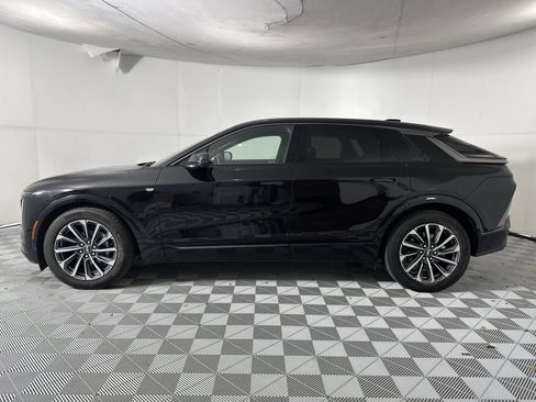 Used 2024 Cadillac Lyriq Sport RWD image 5