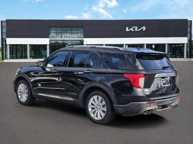 Used 2024 Ford Explorer King Ranch w/ Technology Package RWD image 3