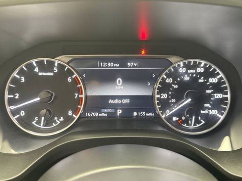 Used 2023 Nissan Rogue S AWD/4WD image 13