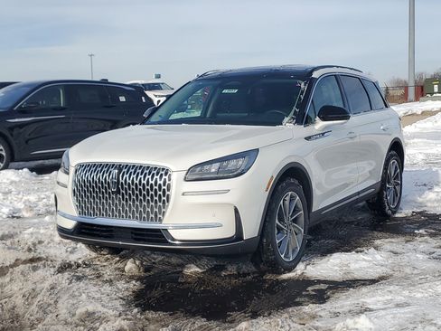 New 2026 Lincoln Corsair Premiere image 2