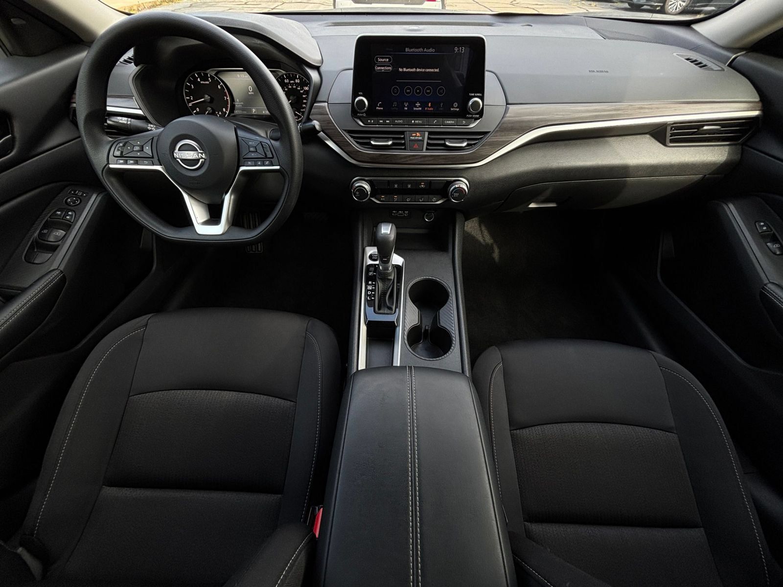 Used 2026 Nissan Altima 2.5 SV FWD image 32
