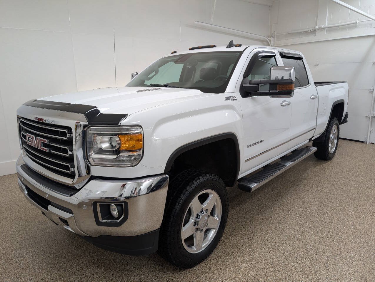 Used 2016 GMC Sierra 2500 SLT w/ Driver Alert Package AWD/4WD image 1