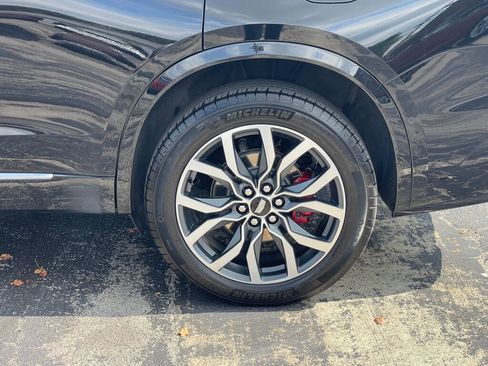 Used 2024 Cadillac XT6 Sport w/ Platinum Package image 28