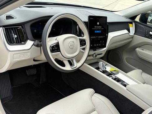 New 2026 Volvo XC60 T8 Ultra w/ Protection Package Premier AWD/4WD image 13