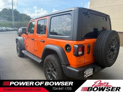 Used 2026 Jeep Wrangler Unlimited Sport AWD/4WD image 2