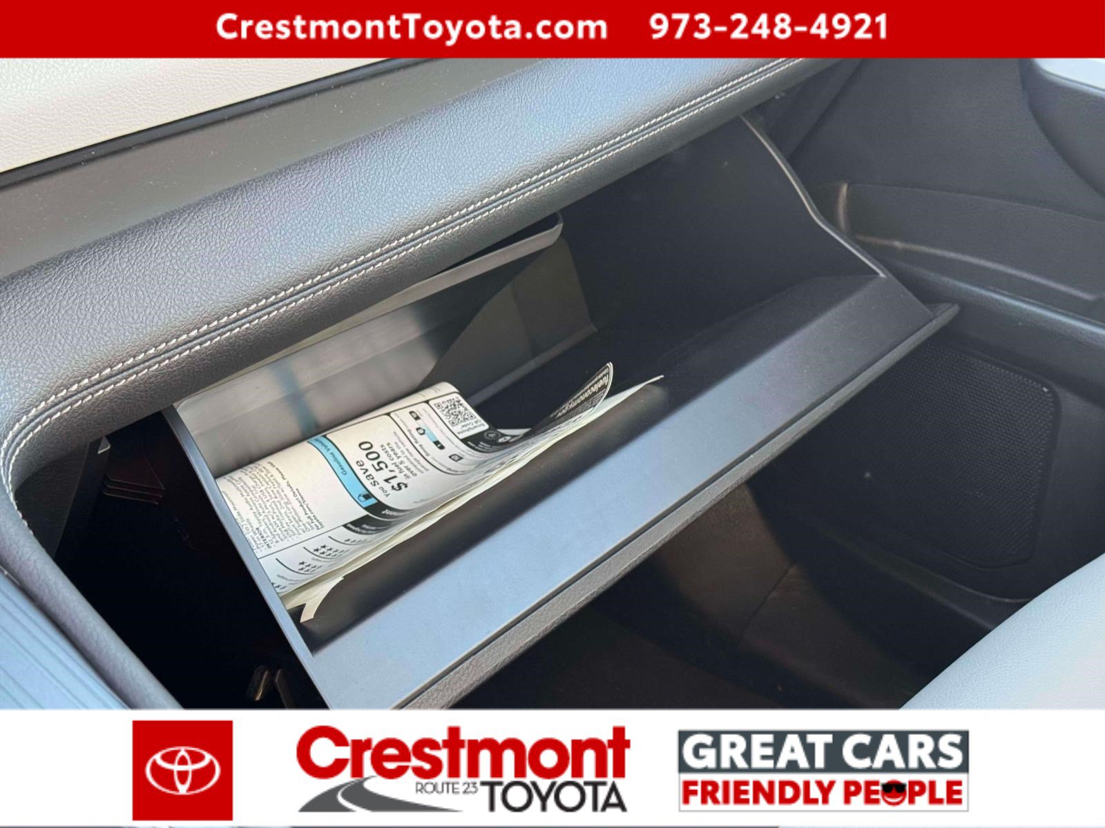 Used 2026 Toyota Sienna XLE AWD/4WD image 33