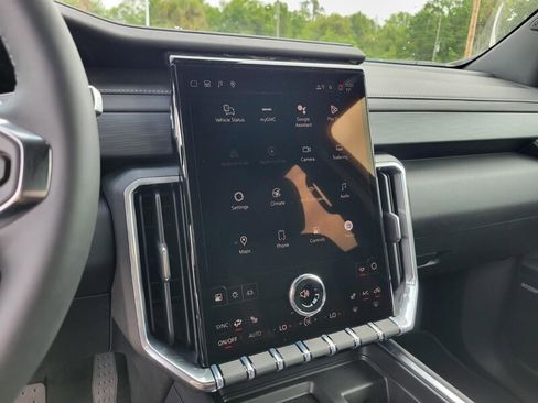 New 2026 GMC Acadia Elevation image 18