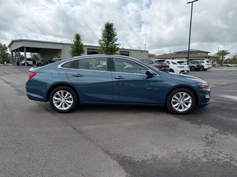 Used 2025 Chevrolet Malibu LT FWD image 6