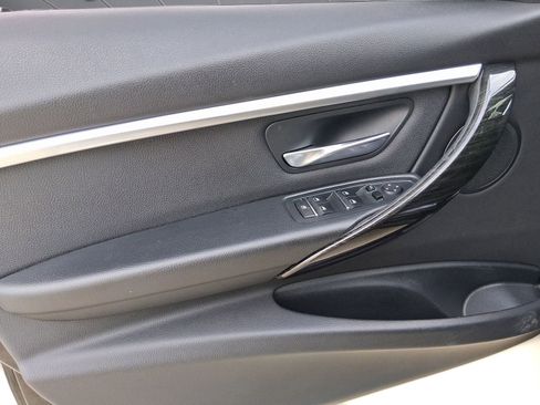 Used 2018 BMW 330i Sedan image 12