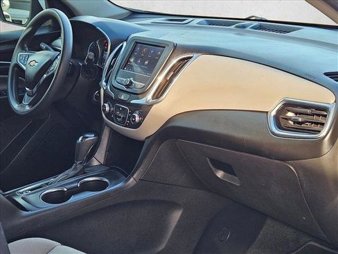 Used 2020 Chevrolet Equinox LT image 21