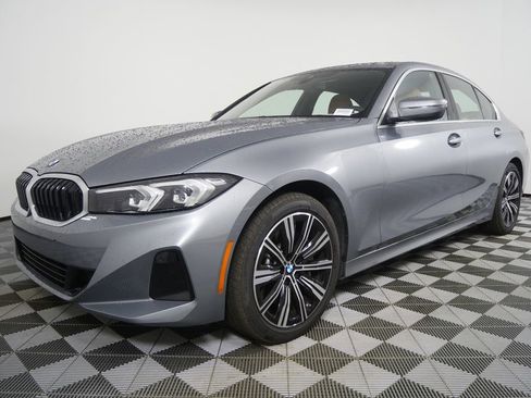 Certified 2025 BMW 330i xDrive Sedan image 7