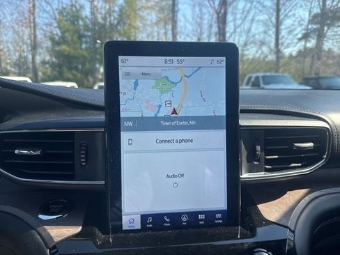 Used 2023 Ford Explorer Platinum w/ Technology Package AWD/4WD image 18