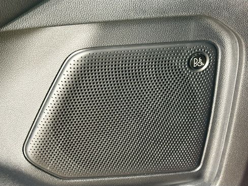 Used 2022 Ford Escape Titanium w/ Titanium Premium Package FWD image 25