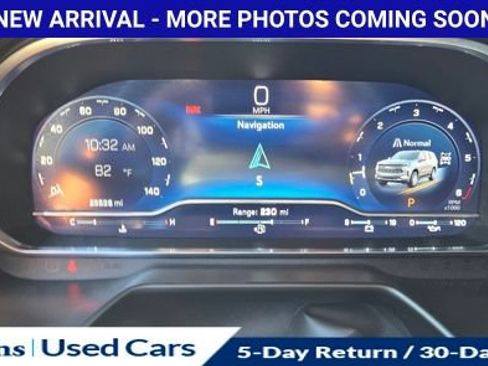 Used 2023 Chevrolet Tahoe LT w/ LT Signature Package AWD/4WD image 16
