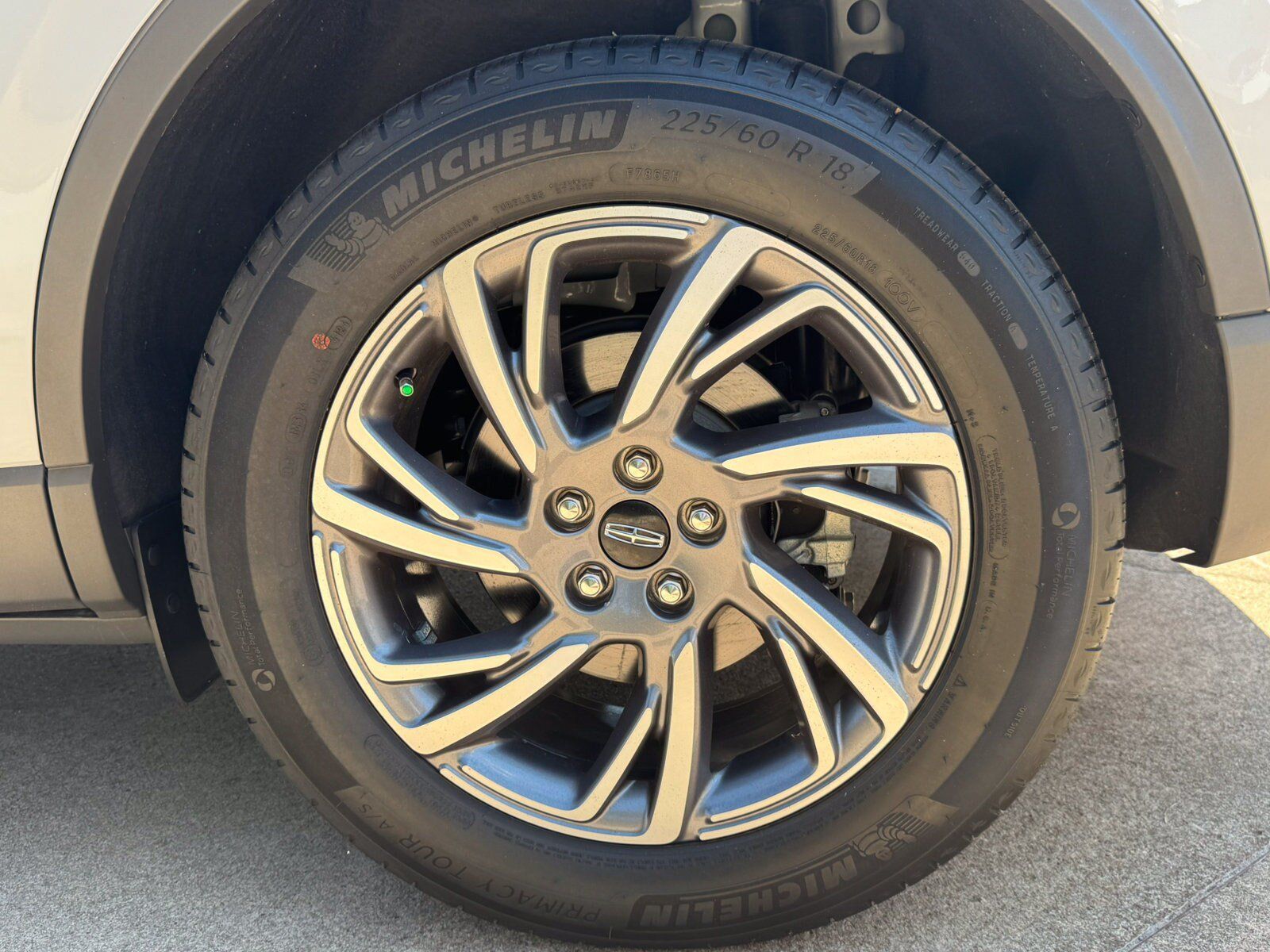 Used 2025 Lincoln Corsair FWD image 20