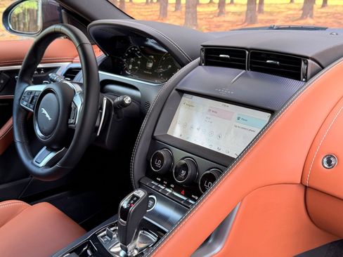 Used 2024 Jaguar F-TYPE R-Dynamic RWD image 16