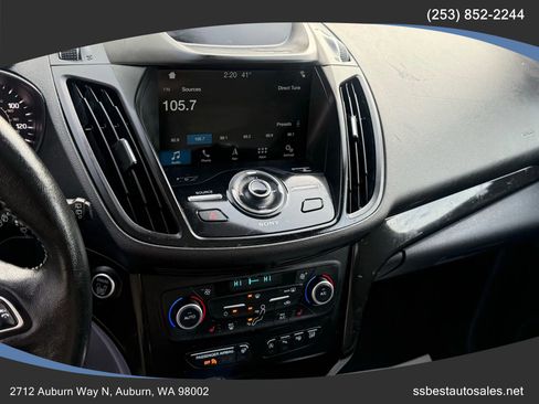 Used 2019 Ford Escape Titanium image 21