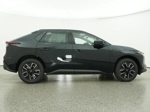 Certified 2026 Toyota bZ XLE image 26