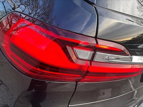 Used 2021 BMW X7 xDrive40i w/ Cold Weather Package image 23