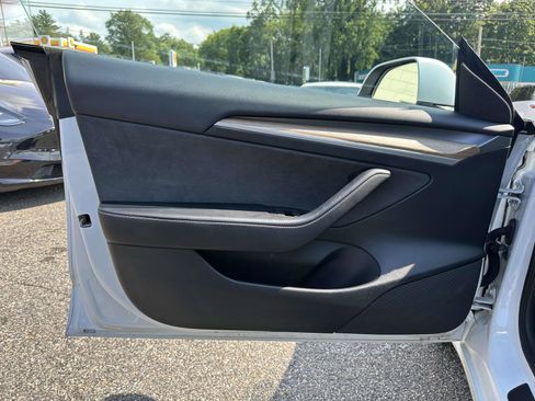 Used 2023 Tesla Model 3 Standard Range RWD image 11