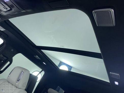 Certified 2025 Cadillac Escalade Premium Luxury Platinum image 11