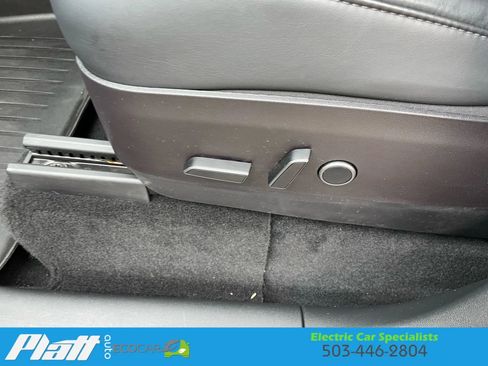 Used 2022 Tesla Model Y Performance image 26