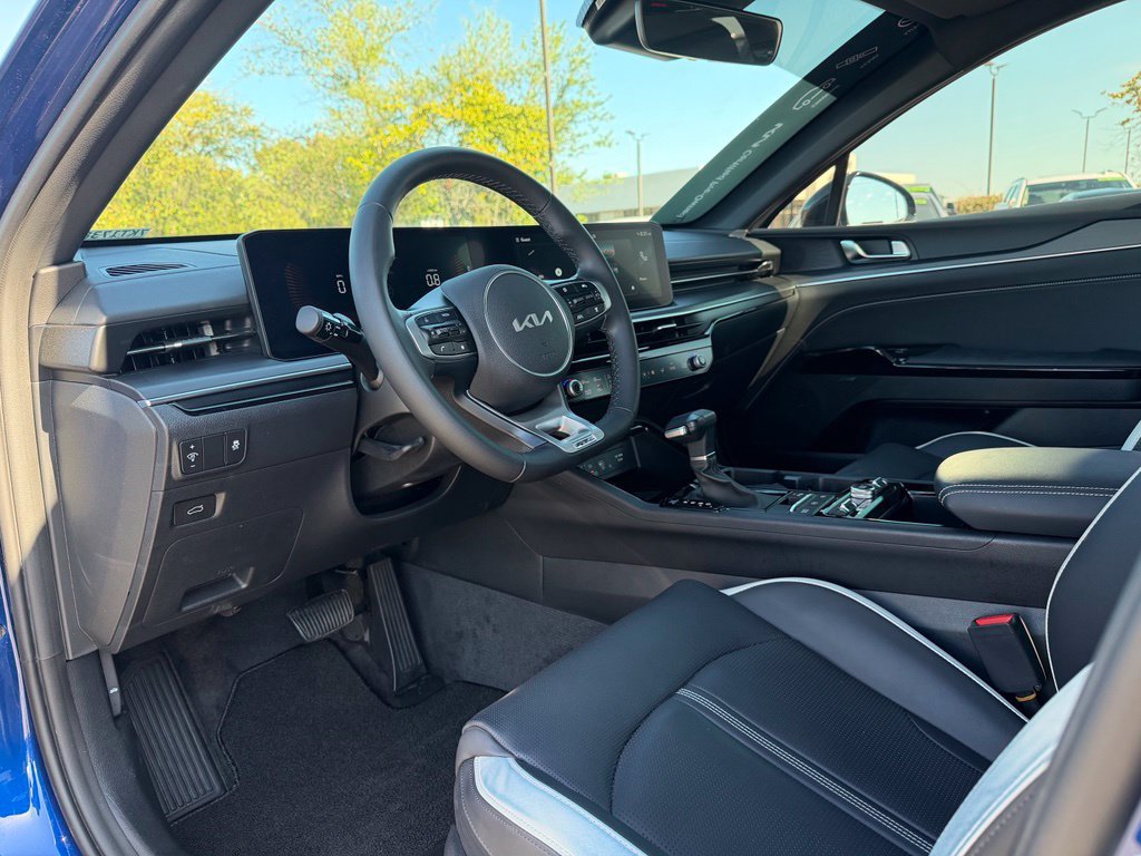 Certified 2025 Kia K5 GT-Line w/ GT-Line Premium Package FWD image 9