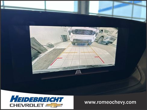 Used 2025 Buick Encore GX Sport Touring FWD image 22