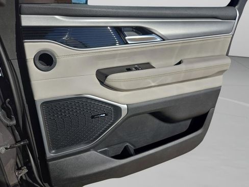 New 2026 Jeep Grand Wagoneer 2WD image 30