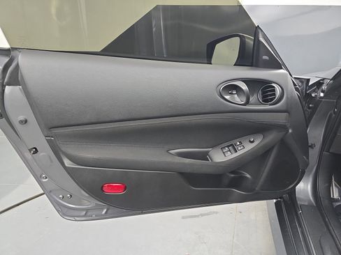 Used 2025 Nissan Z Sport w/ Floor Mat Package image 20