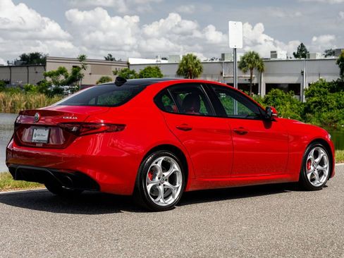 Used 2021 Alfa Romeo Giulia Ti Sport AWD/4WD image 3
